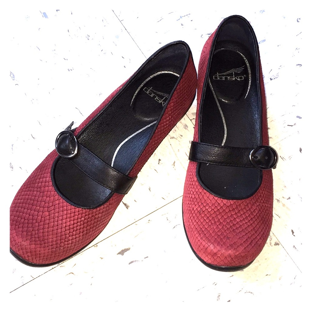 Dansko red Mary-Jane shoes size 39